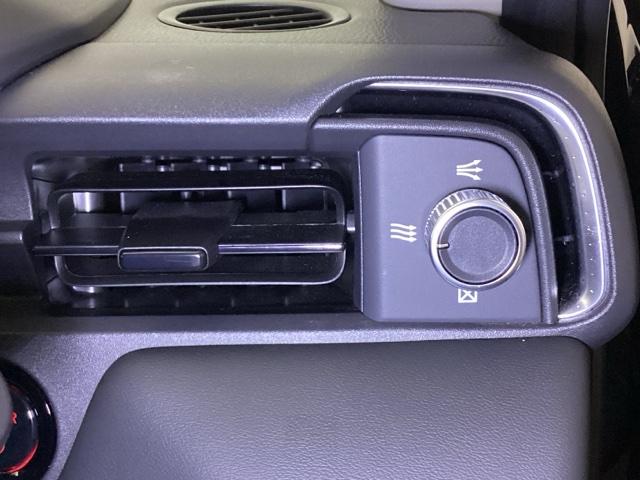 ヴェゼル e:HEVX メモリーナビ ドラレコ ETC AAC イモビライザー スマ-トキ- 誤発進抑制 PW リアカメラ クルコン ESC キーフリー LEDヘッドランプ ナビTV サイドカーテンエアバック DVD再生可(32枚目)