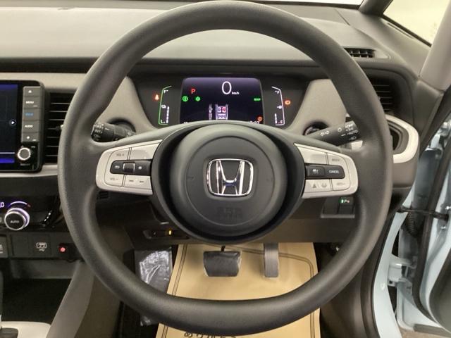 フィット e:HEVクロスター メモリーナビ ドラレコ ETC リアカメラ 衝突回避システム フルオートエアコン LEDランプ エアバッグ サイドエアバック 地デジ オートクルーズコントロール VSA バックカメラ USB パワステ(3枚目)