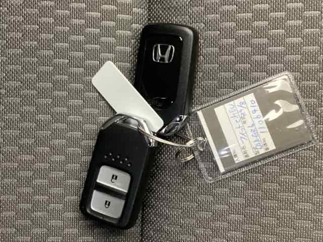 フィット e:HEVクロスター メモリーナビ ドラレコ ETC リアカメラ 衝突回避システム フルオートエアコン LEDランプ エアバッグ サイドエアバック 地デジ オートクルーズコントロール VSA バックカメラ USB パワステ(20枚目)