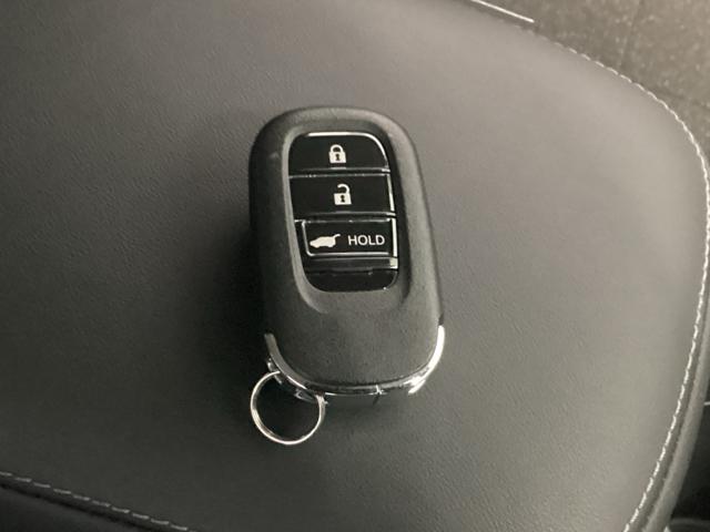 ヴェゼル e:HEVZ メモリーナビ ドラレコ ETC 衝突回避支援ブレーキ機能 スマキ Pトランク フルオートエアコン エアバッグ 両席エアバック Rカメ パワーウィンドウ LEDランプ ソナー クルーズC ナビ&TV(17枚目)