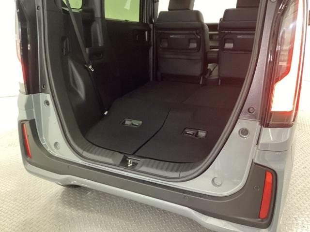 Ｎ－ＢＯＸカスタム ターボコーディネートスタイル　両側電動スライドドア　先進ライト　両側電動ドア　Ｒカメラ　クルコン　スマートキ－　パワーステアリング　ＶＳＡ　セキュリティ　エアコン　ＬＥＤライト　パワーウィンドウ　アイドリングストップ　オートライト（23枚目）