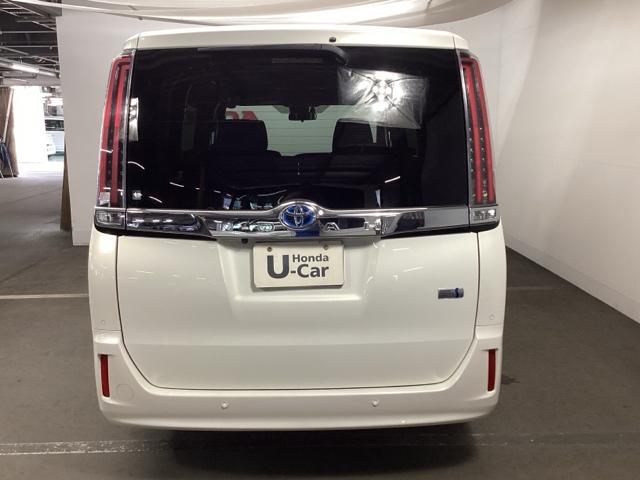 ノア ハイブリッドＧ　メモリーナビ　リアカメラ　ＥＴＣ　Ｒカメラ　スマートキー＆プッシュスタート　ＬＥＤへッドライト　ウォークスルー　地デジ　イモビライザー　パワーウインドウ　クルコン　エアバッグ　横滑り防止　パワステ（9枚目）