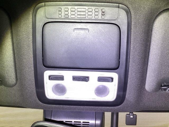 ノア ハイブリッドＧ　メモリーナビ　リアカメラ　ＥＴＣ　Ｒカメラ　スマートキー＆プッシュスタート　ＬＥＤへッドライト　ウォークスルー　地デジ　イモビライザー　パワーウインドウ　クルコン　エアバッグ　横滑り防止　パワステ（14枚目）