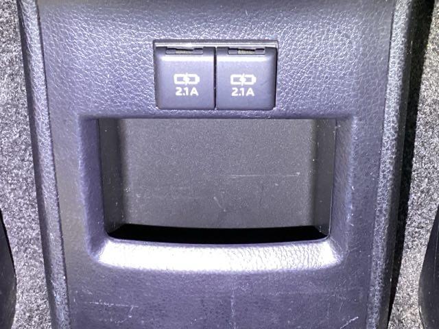 ノア ハイブリッドＧ　メモリーナビ　リアカメラ　ＥＴＣ　Ｒカメラ　スマートキー＆プッシュスタート　ＬＥＤへッドライト　ウォークスルー　地デジ　イモビライザー　パワーウインドウ　クルコン　エアバッグ　横滑り防止　パワステ（40枚目）