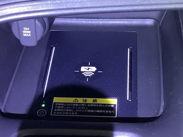 ヴェゼル ｅ：ＨＥＶＸ　メモリーナビ　リアカメラ　ＥＴＣ　前後障害物センサー　ＡＡＣ　イモビライザー　スマ－トキ－　誤発進抑制　ＰＷ　クルコン　ＥＳＣ　キーフリー　ＬＥＤヘッドランプ　ナビＴＶ　サイドカーテンエアバック　ＰＳ（21枚目）