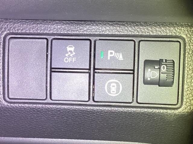 ヴェゼル ｅ：ＨＥＶＸ　メモリーナビ　リアカメラ　ＥＴＣ　前後障害物センサー　ＡＡＣ　イモビライザー　スマ－トキ－　誤発進抑制　ＰＷ　クルコン　ＥＳＣ　キーフリー　ＬＥＤヘッドランプ　ナビＴＶ　サイドカーテンエアバック　ＰＳ（29枚目）