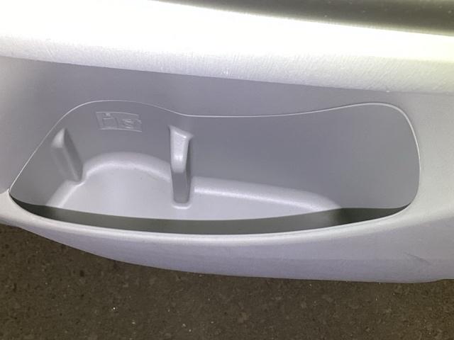 プリウスアルファ Sツーリングセレクション メモリーナビ フルセグ リアカメラ ETC(33枚目)