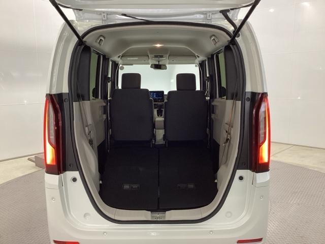 Ｎ－ＢＯＸ ベースグレード　シートヒーター　リアカメラ　先進ライト　衝突軽減システム　スマートキ－　カーテンエアバック　イモビライザー　ＥＣＯモード　横滑り防止　オートクルーズ　ＬＥＤヘッドライト　キーフリー　パワーステアリング（23枚目）