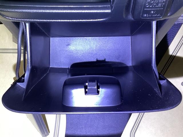 Ｎ－ＢＯＸカスタム Ｇ・Ｌパッケージ　リアカメラ　ＥＴＣ　左右パワースライド　アイドリングストップ車　ナビ・ＴＶ　スマキ－　フロントベンチシート　地デジＴＶ　パワーウィンドウ　盗難防止システム　オートエアコン　パワステ　ＤＶＤ再生可（20枚目）