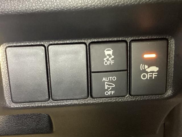 �J���Ŋ���₷���H�ʂȂǂŉ����肪�����������A�u���[�L�ƃG���W���o�͂������I�ɃR���g���[�����A�D�ꂽ�ԗ����萫���������܂��B