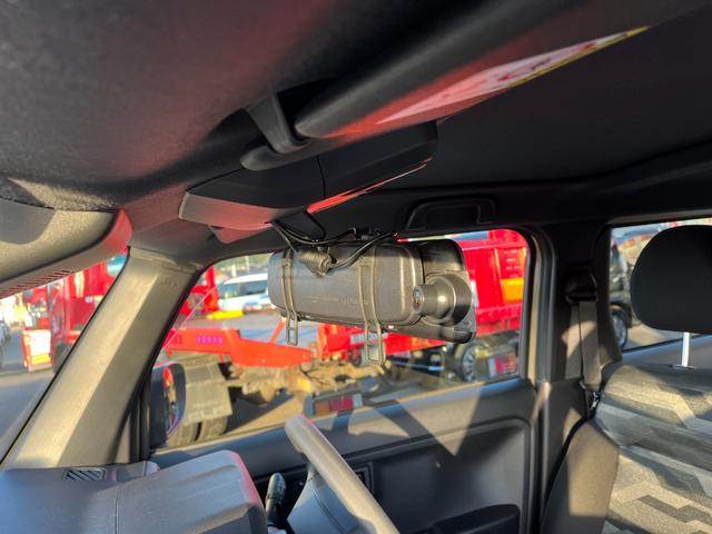 タフト Ｘ　ＥＴＣ　ナビ　ＴＶ　クリアランスソナー　衝突被害軽減システム　オートライト　ＬＥＤヘッドランプ　スマートキー　アイドリングストップ　電動格納ミラー　サンルーフ　ＣＶＴ　盗難防止システム　ＡＢＳ　ＥＳＣ（22枚目）