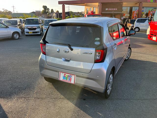 ミライース Ｘ　リミテッドＳＡＩＩＩ　バックカメラ　ナビ　ＴＶ　クリアランスソナー　衝突被害軽減システム　オートマチックハイビーム　ＬＥＤヘッドランプ　キーレスエントリー　アイドリングストップ　ＣＶＴ　盗難防止システム　ＡＢＳ　ＥＳＣ（17枚目）