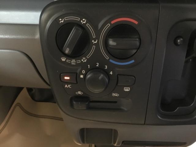 エブリイ PC AM/FM キーレス Wエアバッグ 前席パワーウインドウ 左右スライドドア エアバック オートエアコン ABS パワーステアリング(19枚目)