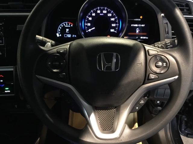 フィット １３Ｇ・Ｓホンダセンシング　ディスプレイオーディオ　ＥＴＣ　リアカメラ　リヤカメラ　サイドエアバッグ　衝突被害軽減システム　オートクルーズコントロール　ＬＥＤヘッドランプ　Ａストップ　スマートキー　横滑り防止装置　キーレス（3枚目）