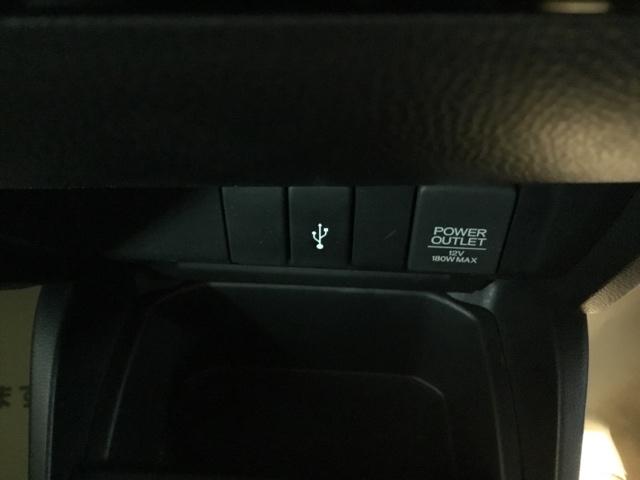 フィット １３Ｇ・Ｓホンダセンシング　ディスプレイオーディオ　ＥＴＣ　リアカメラ　リヤカメラ　サイドエアバッグ　衝突被害軽減システム　オートクルーズコントロール　ＬＥＤヘッドランプ　Ａストップ　スマートキー　横滑り防止装置　キーレス（22枚目）