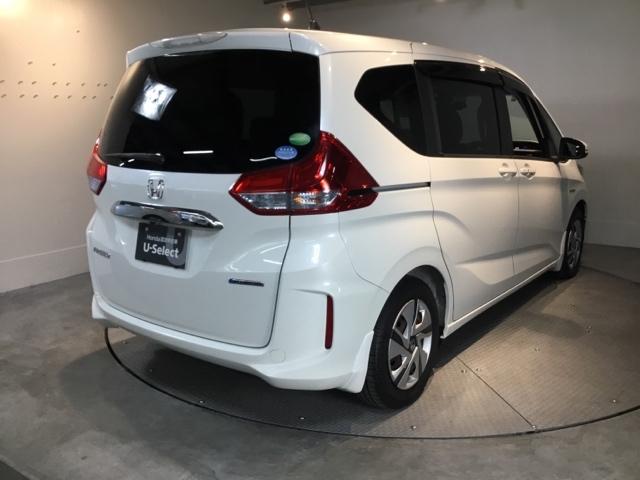 フリードハイブリッド ハイブリッド・Ｇホンダセンシング　リアカメラ　ドラレコ　ＥＴＣ　軽減ブレーキ　キーフリーシステム　ワンセグＴＶ　ＤＶＤ再生可能　サイドカーテンエアバック　ＥＣＯＮ　後カメラ　Ａクルーズ　ＬＥＤヘッドランプ　横滑防止　ドライブレコーダ（8枚目）