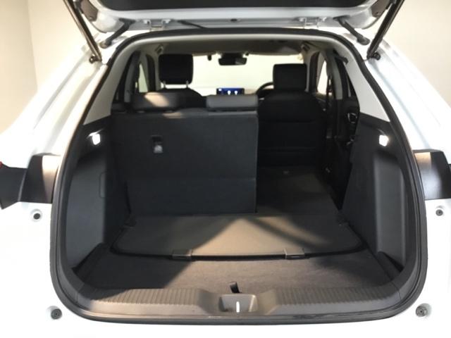 ヴェゼル ｅ：ＨＥＶＺ　リアカメラ　シートヒーター　ＥＴＣ　衝突回避支援ブレーキ機能　スマキ　Ｐトランク　フルオートエアコン　エアバッグ　両席エアバック　Ｒカメ　記録簿付　パワーウィンドウ　ＬＥＤランプ　ソナー　クルーズＣ（11枚目）