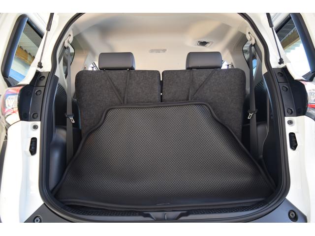 トヨタ シエンタ その他 ハイブリッドg クエロ ナビ フロアマット ドアバイザー 中古車検索 くるまのニュース