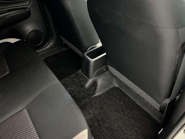 ノート 1.2 e-POWER X Vセレクション 運転席助手席エアバック エアバッグ 衝突被害軽減装置 イモビライザー パワーウインドウ レーンアシスト アルミホイール スマートキー フルオートエアコン Bカメラ アイドリングストップ メモリーナビ(10枚目)