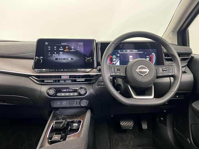 オーラ 1.2 G レザーエディション BOSEサウンド アラウンドモニター ETC ワンオーナ 追突防止 レーダークルーズ 車線逸脱警報装置 LED 盗難防止 記録簿 ETC インテリジェントキー メモリーナビゲーション AW キーレスエントリー オートエアコン ABS ISS(3枚目)