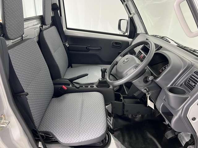 NT100クリッパートラック 660 DX 4WD ワイド保証1年付き Wエアバッグ 運転席エアバック PS 4WD エアコンパワステ ABS 寒冷地仕様(10枚目)