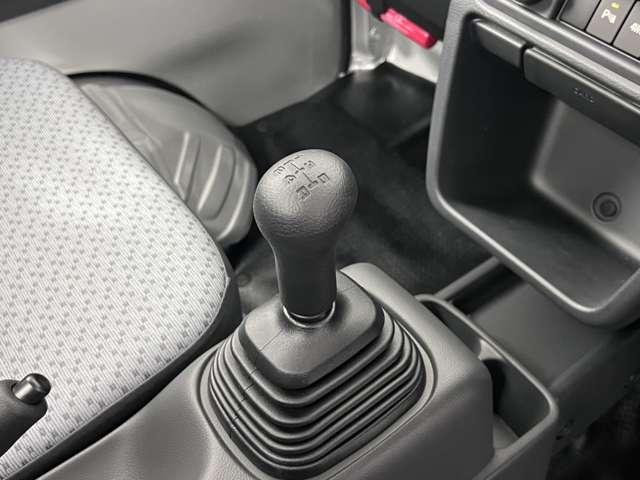 NT100クリッパートラック 660 DX 4WD ワイド保証1年付き Wエアバッグ 運転席エアバック PS 4WD エアコンパワステ ABS 寒冷地仕様(12枚目)