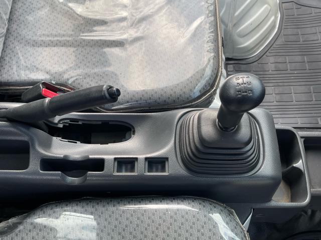 キャリイトラック ＫＣエアコン・パワステ　５速マニュアル車　ＥＴＣ　ドライブレコーダー　運転席エアバック（11枚目）