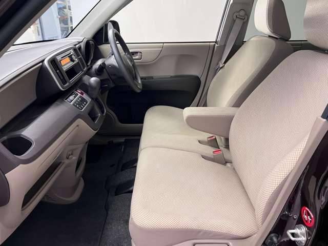 【車内ルームクリーニング済】専門スタッフにより車内はきれいにルームクリーニングを行っております。