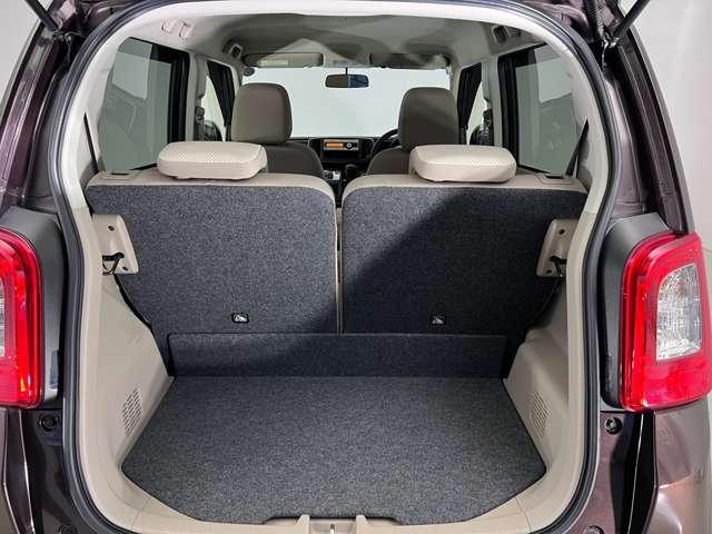 【ラゲッジスペース】ラゲッジスペースは広々です。