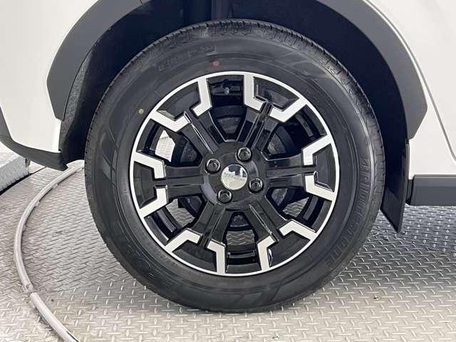【純正ホイール装備】純正なのでバチっと決まっていてかっこいいですね☆