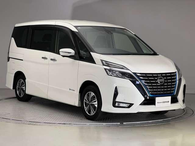 【車両状態証明書】査定協会公認のプロの検査員が公平かつ確かな基準で検査を実施。車両評価をもとに、安心しておクルマをお選びいただけます。