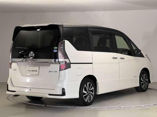 セレナ １．２　ｅ－ＰＯＷＥＲ　ハイウェイスター　Ｖ　後席モニター　前後ドラレコ　ＥＴＣ　全周囲カメ　３６０°カメラ　エマジェンシーブレーキ　スマキー　バックカメラ　ＬＥＤ　レーンアシスト　ＥＴＣ　Ａストップ　イモビ　フルオートエアコン　アルミホイール　エアバック　メモリーナビ　キーフリー　ナビＴＶ（2枚目）