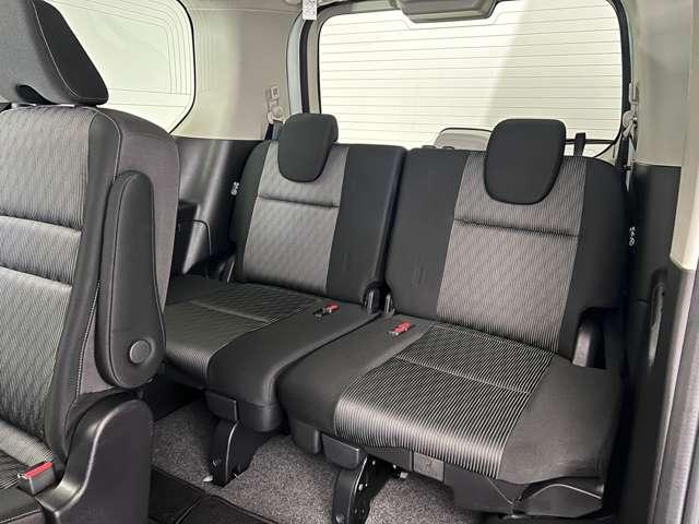 セレナ １．２　ｅ－ＰＯＷＥＲ　ハイウェイスター　Ｖ　後席モニター　前後ドラレコ　ＥＴＣ　全周囲カメ　３６０°カメラ　エマジェンシーブレーキ　スマキー　バックカメラ　ＬＥＤ　レーンアシスト　ＥＴＣ　Ａストップ　イモビ　フルオートエアコン　アルミホイール　エアバック　メモリーナビ　キーフリー　ナビＴＶ（17枚目）