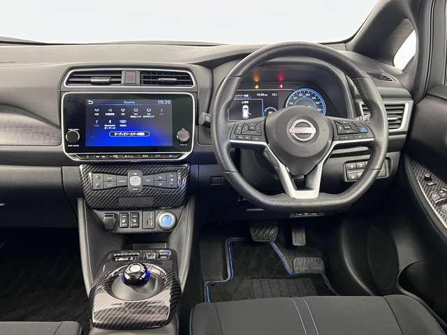 リーフ e+ アーバンクロム 前後ドラレコ ETC 全周囲カメラ シートヒー エマブレ ナビ インテリキー 盗難防止 オートエアコン 車線逸脱警報 ETC アルミホイール ドラレコ キーレスエントリー メモリーナビ バックモニター(3枚目)