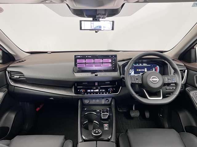 エクストレイル 1.5 G e-4ORCE 4WD 当社試乗車 パワーシート シートヒーター 試乗車 1オーナー パークアシスト 禁煙 寒冷地仕様 LEDヘッドランプ ナビTV スマートキー レーダークルーズ LKA キーフリー ETC 4WD アルミホイール メモリーナビ 記録簿 PS PW(3枚目)