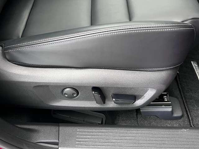 エクストレイル 1.5 G e-4ORCE 4WD 当社試乗車 パワーシート シートヒーター 試乗車 1オーナー パークアシスト 禁煙 寒冷地仕様 LEDヘッドランプ ナビTV スマートキー レーダークルーズ LKA キーフリー ETC 4WD アルミホイール メモリーナビ 記録簿 PS PW(12枚目)