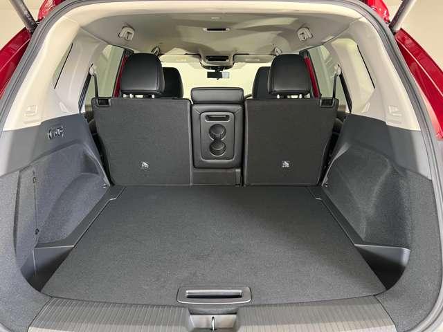 エクストレイル 1.5 G e-4ORCE 4WD 当社試乗車 パワーシート シートヒーター 試乗車 1オーナー パークアシスト 禁煙 寒冷地仕様 LEDヘッドランプ ナビTV スマートキー レーダークルーズ LKA キーフリー ETC 4WD アルミホイール メモリーナビ 記録簿 PS PW(17枚目)