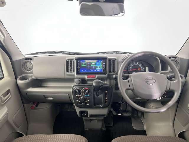 クリッパーバン ６６０　ＤＸ　ハイルーフ　メモリーナビ　障害物センサー　Ｂｌｕｅｔｏｏｔｈ　デュアルカメラブレーキサポート　ワンオーナー　点検記録簿　ＥＴＣ　リモコンキー　エアコン　運転席エアバッグ　パワーウィンドウ　Ｗエアバッグ　パワーステアリング　ＡＢＳ　レーンキープ　ｉストップ（4枚目）