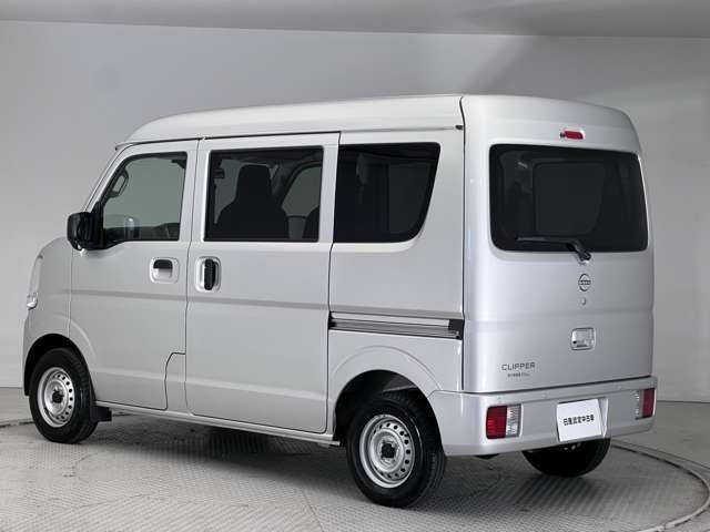 クリッパーバン ６６０　ＤＸ　ハイルーフ　メモリーナビ　障害物センサー　Ｂｌｕｅｔｏｏｔｈ　デュアルカメラブレーキサポート　ワンオーナー　点検記録簿　ＥＴＣ　リモコンキー　エアコン　運転席エアバッグ　パワーウィンドウ　Ｗエアバッグ　パワーステアリング　ＡＢＳ　レーンキープ　ｉストップ（7枚目）