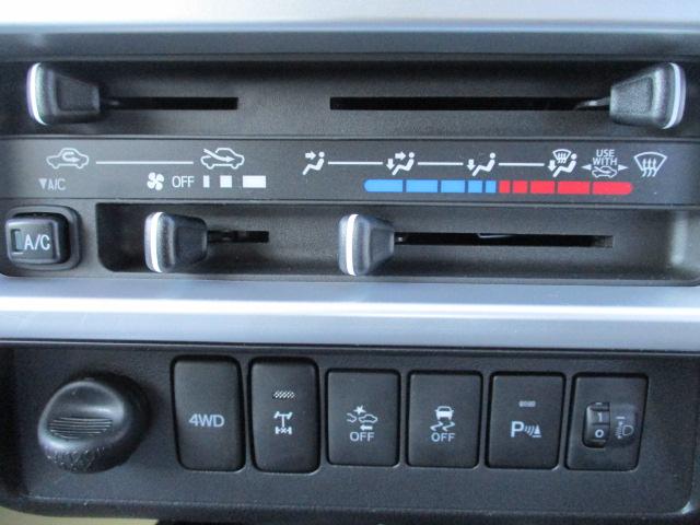 ハイゼットトラック ジャンボＳＡＩＩＩｔ　４ＷＤ　ＭＴ　衝突被害軽減システム　クリアランスソナー　ドライブレコーダー　ＥＴＣ　キーレスエントリー　アルミホイール　ＥＳＣ　エアコン　パワーウィンドウ　運転席エアバッグ（3枚目）