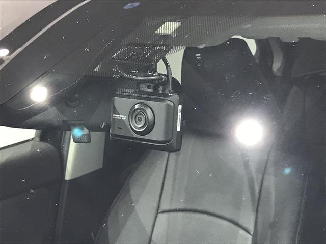 ヤリスクロス Ｇ　地デジＴＶ　リヤカメラ　点検記録簿　スマートエントリー　イモビライザー　オートエアコン　ＬＥＤライト　アルミホイール　キーレス　パワーウィンドウ　クルコン　ＡＢＳ　ドライブレコーダー　メモリーナビ（5枚目）