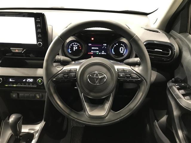 ヤリスクロス Ｇ　地デジＴＶ　リヤカメラ　点検記録簿　スマートエントリー　イモビライザー　オートエアコン　ＬＥＤライト　アルミホイール　キーレス　パワーウィンドウ　クルコン　ＡＢＳ　ドライブレコーダー　メモリーナビ（11枚目）