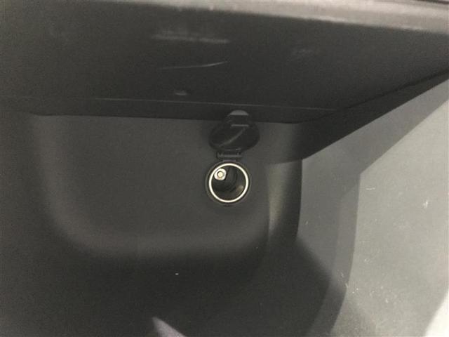 ヤリスクロス Ｇ　地デジＴＶ　リヤカメラ　点検記録簿　スマートエントリー　イモビライザー　オートエアコン　ＬＥＤライト　アルミホイール　キーレス　パワーウィンドウ　クルコン　ＡＢＳ　ドライブレコーダー　メモリーナビ（17枚目）