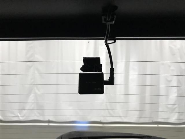 カローラフィールダー ハイブリッドＧ　ワンセグテレビ　助手席エアバック　エアバック　メディアプレイヤー接続　カーテンエアバッグ　ワイヤレスキー　パワーウィンド　横滑防止装置　ＡＡＣ　ＡＢＳ　メモリナビ　パワーステアリング　ＥＴＣ（4枚目）