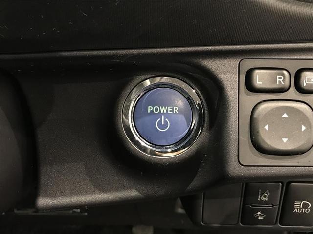 アクア Ｓスタイルブラック　ＡＵＸ端子　記録簿あり　バックモニタ－　地デジフルセグ　ナビＴＶ　イモビライザー　スマートキープッシュスタート　ＥＴＣ付き　Ｗエアバッグ　キーフリ　メモリーナビゲーション　ドラレコ付き　ＡＢＳ　ＰＳ（11枚目）