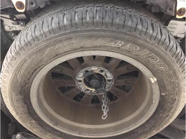 ランドクルーザープラド TX Lパッケージ 整備記録簿 横滑り防止機能 Bカメ ナビTV 衝突被害軽減 3列シート アルミ 運転席パワーシート フルタイム4WD 本皮シート クルコン メモリーナビ ETC車載器 フルセグ地デジTV キーフリー(26枚目)