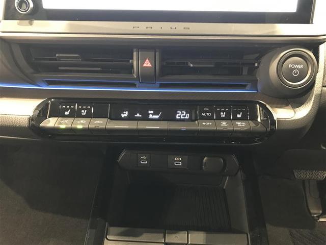 プリウス Ｚ　リアカメラ　パノラマサンルーフ　プリクラッシュ　ＰＷシート　メモリナビ　ＡＣ１００Ｖ電源　ＬＥＤランプ　ナビ・ＴＶ　オートクルーズ　アルミホイール　ＡＣ　運転席エアバッグ　横滑り防止装置　ＥＴＣ付（19枚目）
