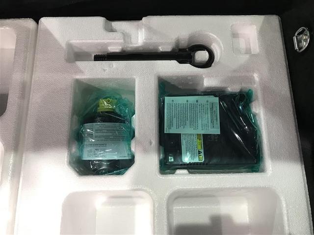 プリウス Ｚ　リアカメラ　パノラマサンルーフ　プリクラッシュ　ＰＷシート　メモリナビ　ＡＣ１００Ｖ電源　ＬＥＤランプ　ナビ・ＴＶ　オートクルーズ　アルミホイール　ＡＣ　運転席エアバッグ　横滑り防止装置　ＥＴＣ付（26枚目）