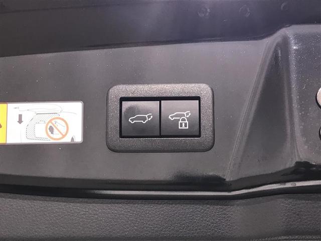 プリウス Ｚ　リアカメラ　パノラマサンルーフ　プリクラッシュ　ＰＷシート　メモリナビ　ＡＣ１００Ｖ電源　ＬＥＤランプ　ナビ・ＴＶ　オートクルーズ　アルミホイール　ＡＣ　運転席エアバッグ　横滑り防止装置　ＥＴＣ付（32枚目）