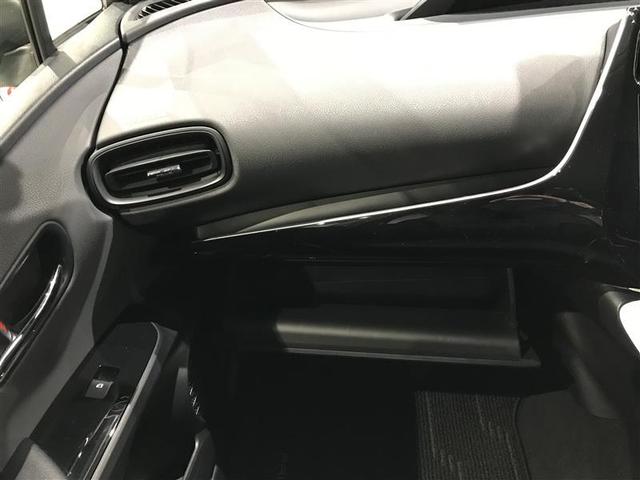 プリウス S DVD視聴可能 LEDヘット 地デジテレビ 盗難防止システム スマキー AC ナビ&TV ドライブレコーダー メディアプレイヤー接続 横滑り防止システム バックガイドモニター ETC車載器 ABS(20枚目)